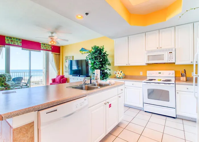 Beachfront W Balcony Easy Access & Pools Hot Tubs & Sauna