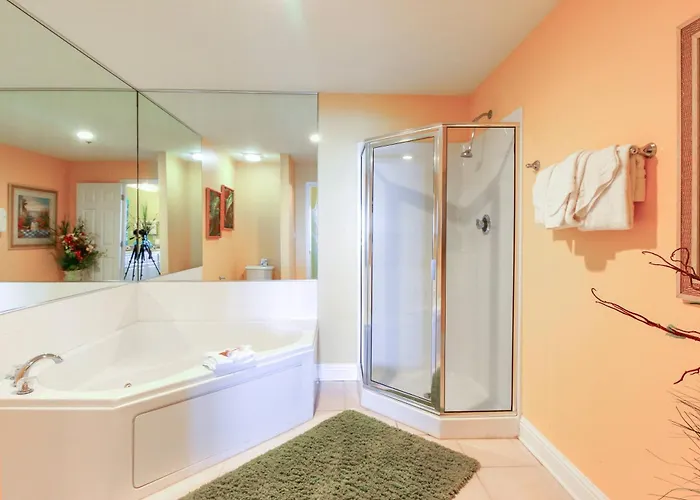 Beachfront W Balcony Easy Access & Pools Hot Tubs & Sauna Gulf Shores