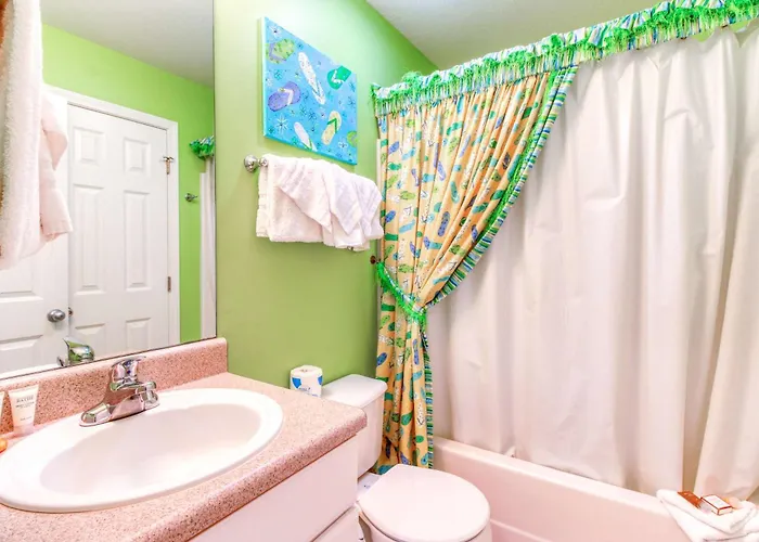 Holiday home Beachfront W Balcony Easy Access & Pools Hot Tubs & Sauna *